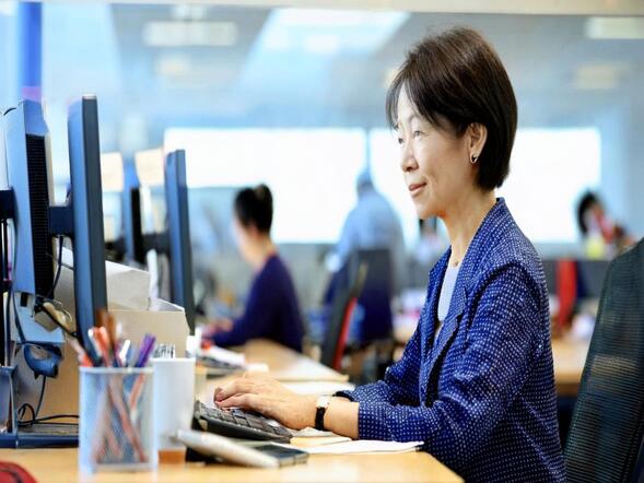 契約社員×年収250万～＆正社員登用あり】50代60代歓迎！法人営業＠横浜